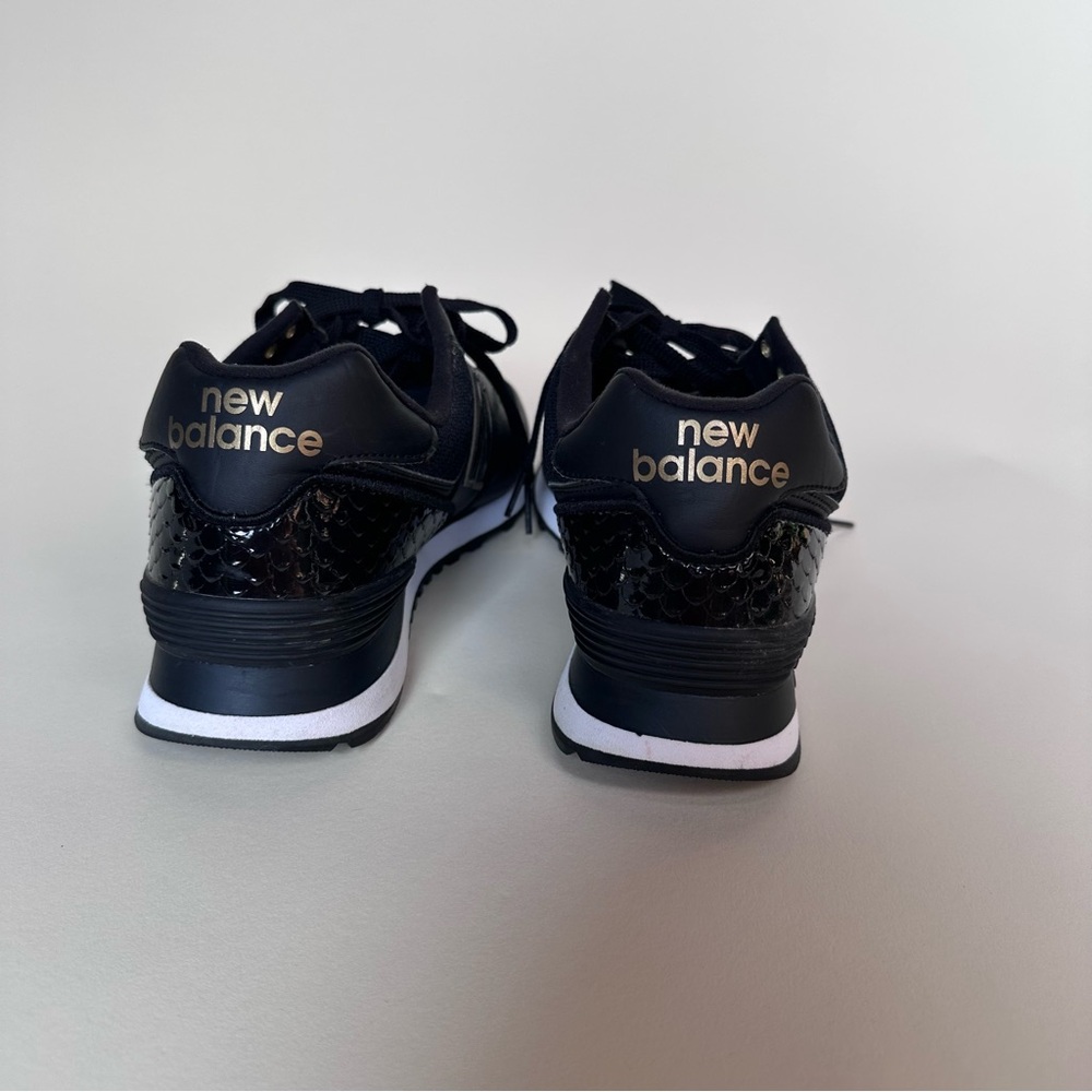 New Balance Women's 574 Shoes Black with Metallic Accents Size 10 - Picture 6 of 6